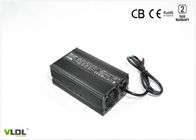 cargador de batería del alto voltaje de 72V 6A 2,5 kilogramos para las baterías LiFePO4 con la caja de plata negra