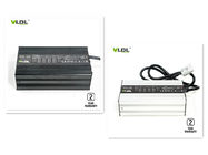 Cargador de batería automático de litio de 60V 10A 73V máximo E - cargador 230*135*70 milímetro de los barrenderos