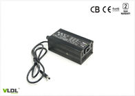 0,6 kilogramos de batería tipo elegante 120×69×45 milímetro del cargador 36V 2.5A de mini para las vespas eléctricas