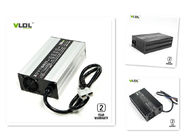 E - Cargador de batería de litio de los barrenderos 72V 10A con color máximo del negro 84V